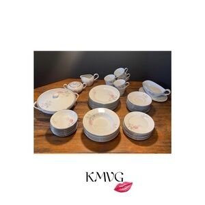 Vintage Crown Bavaria Fantasy 50 Pieces